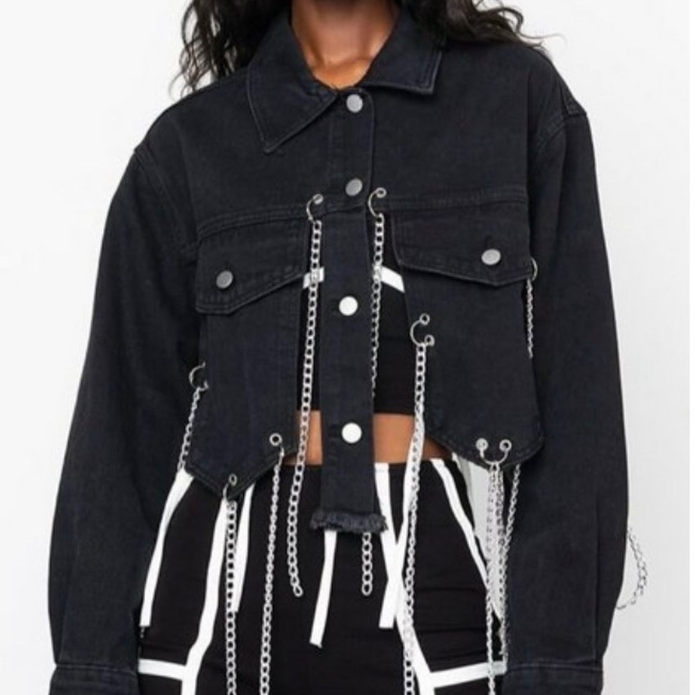 black detail chain jacket